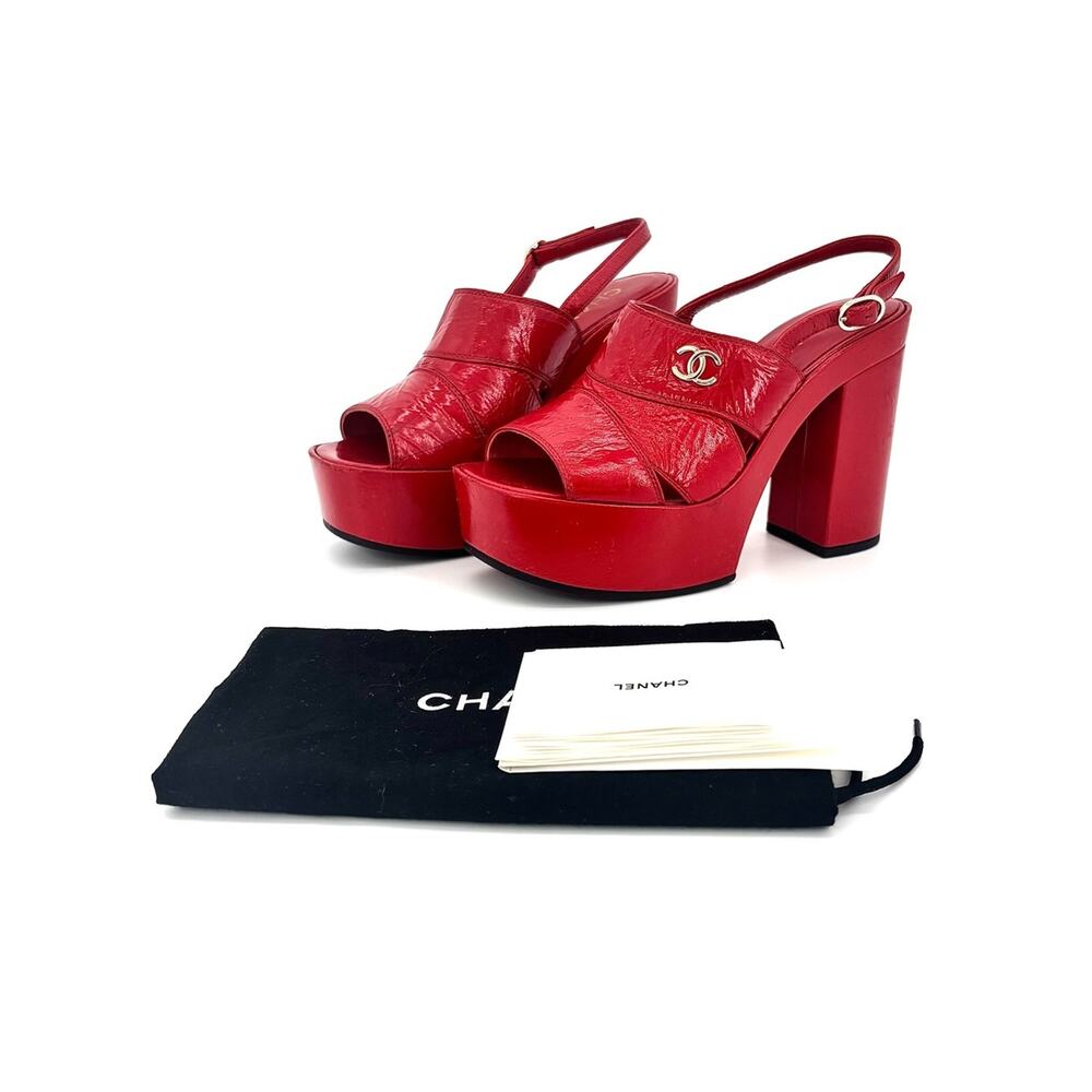 Chanel Interlocking CC Crumpled Patent Lambskin Red Platform Sandals 37 - Picture 2 of 11